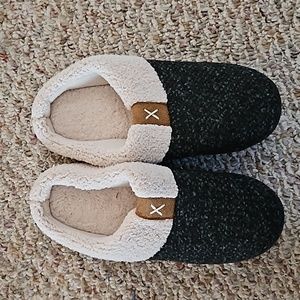 Ultra Ideas memory foam house shoes